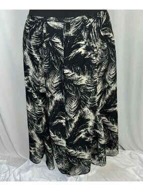 Jones Wear Womens Size 14 Black & Beige Skirt Flared Feather Pattern